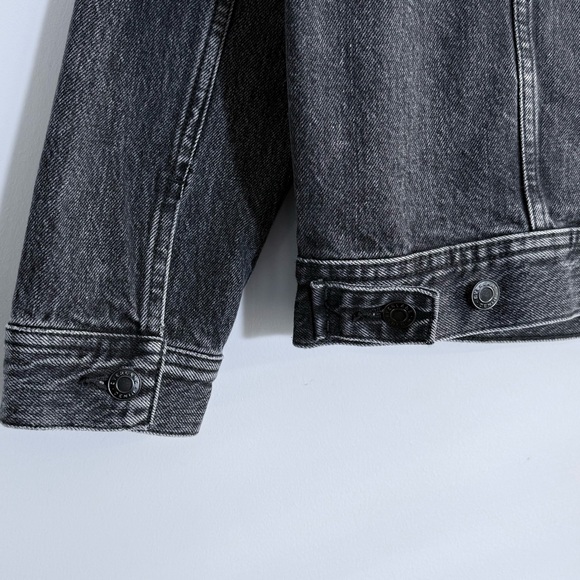 EVERLANE The Women’s Denim Jean Jacket S Washed Black Gray Minimalist 90s Boho - Picture 11 of 16